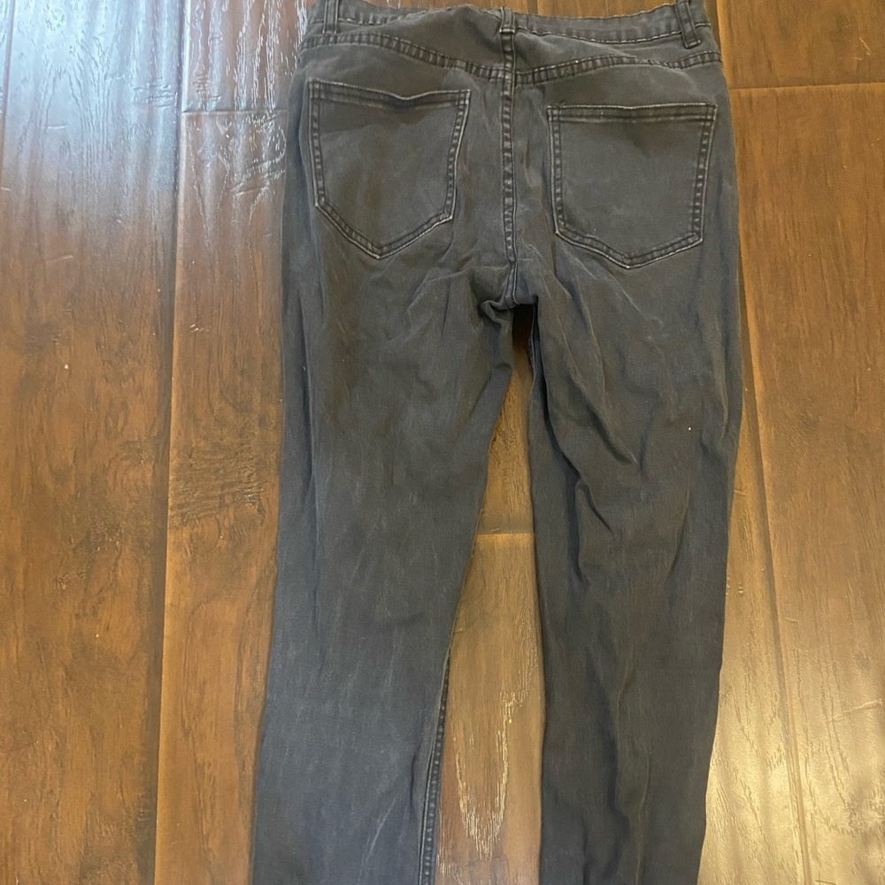 Tobi dark gray/ black skinny Jean